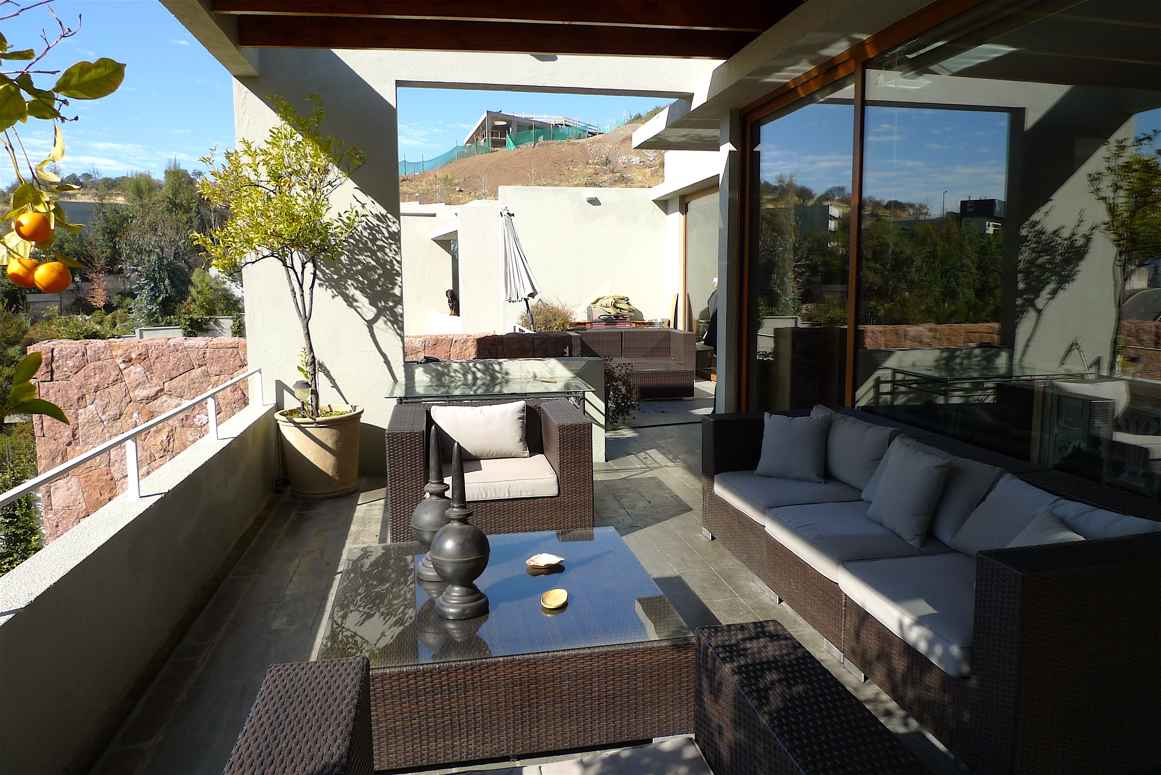 Casa Frente Colegio Everest